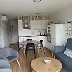 3 Etoiles, 2 , Cuisine Amenagee, Terrasse, Face A La Chaine Des Pyrenees アパート *
