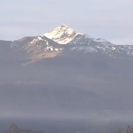 3 Etoiles, 2 , Cuisine Amenagee, Terrasse, Face A La Chaine Des Pyrenees Apartman