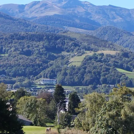 Apartman 3 Etoiles, 2 , Cuisine Amenagee, Terrasse, Face A La Chaine Des Pyrenees *