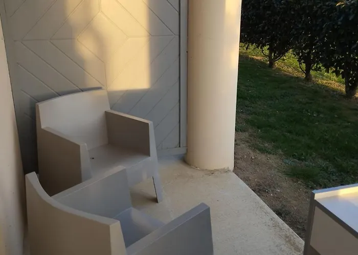 3 Etoiles, 2 , Cuisine Amenagee, Terrasse, Face A La Chaine Des Pyrenees Apartman