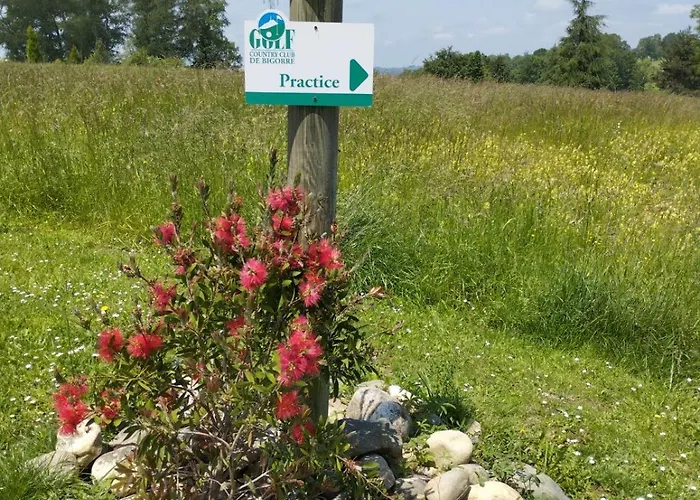 Apartamento 3 étoiles, 2 , Cuisine Aménagée, Terrasse, Face à La Chaîne Des Pyrénées *